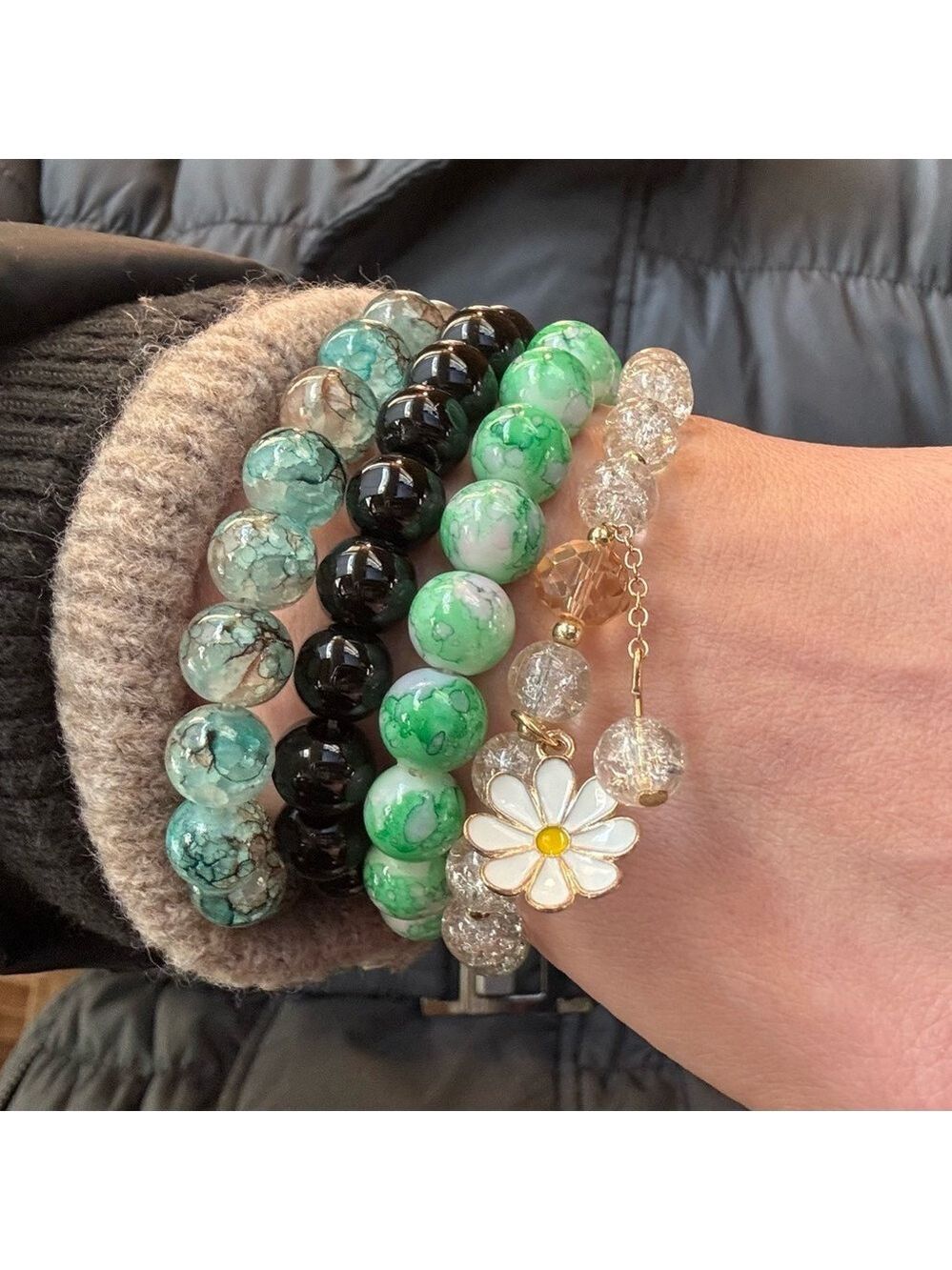 080. Elegant Green and Black Glass Beaded Bracelet Set
